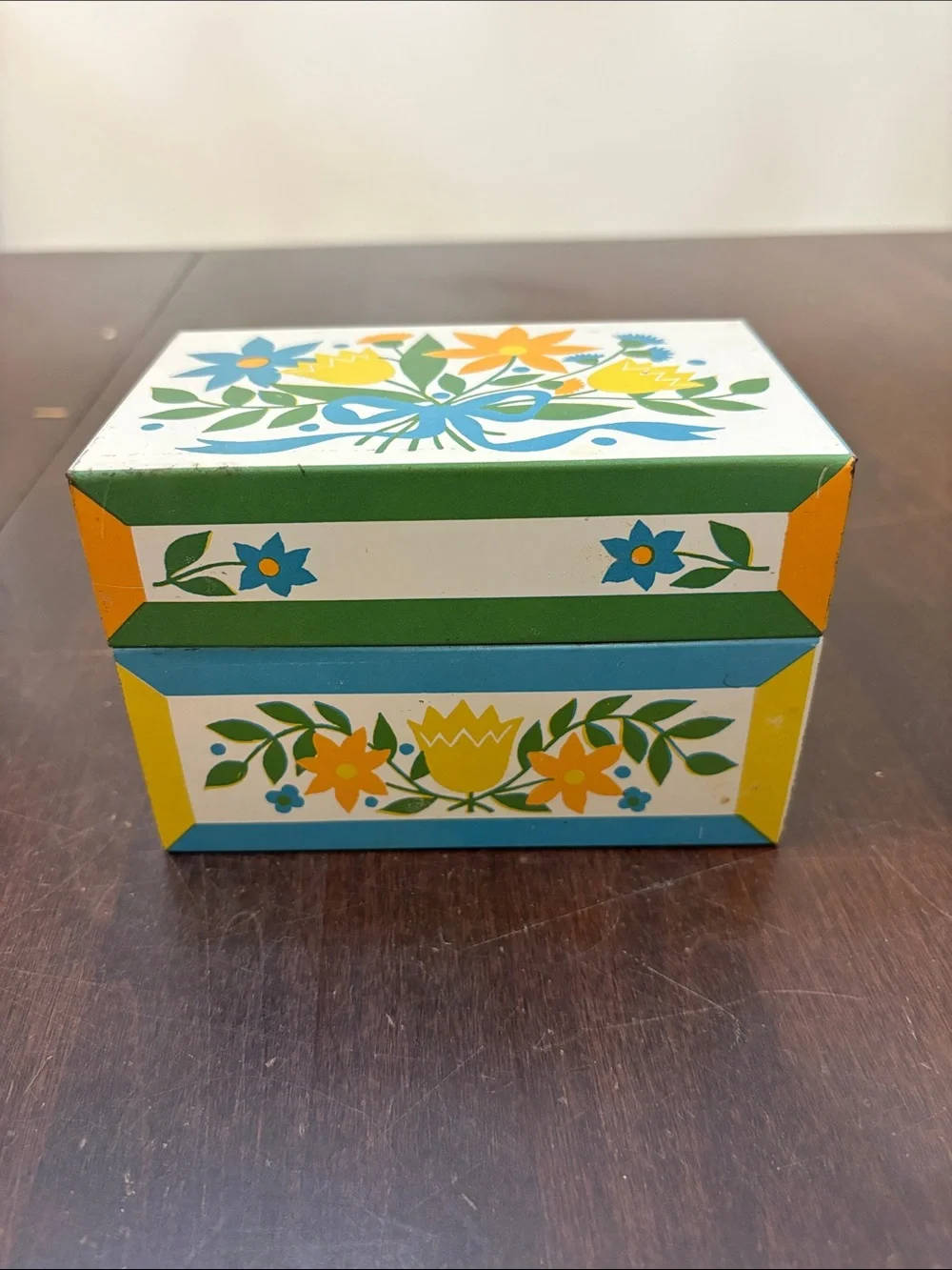 Vintage Syndicate Mfg. Co. Floral metal recipe box